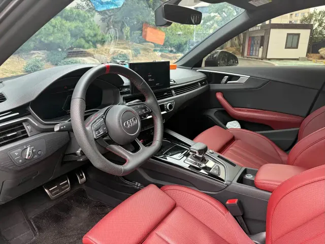 Audi A4L — Фото автомобиля 6