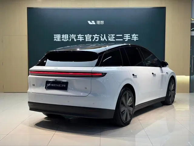 Li Auto i6 — Фото автомобиля 3