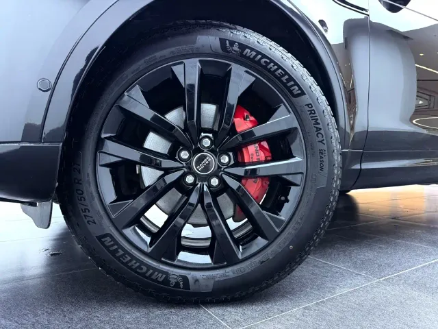 Land Rover Discovery — Фото автомобиля 10