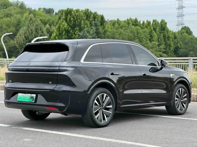 Li Auto L6 — Фото автомобиля 7