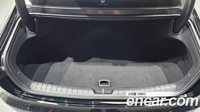 Hyundai Grandeur GN7 — Фото автомобиля 24