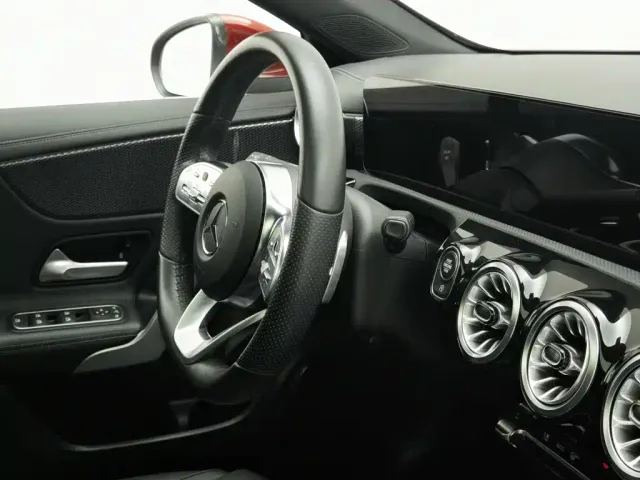 Mercedes-Benz A-Class — Фото автомобиля 22