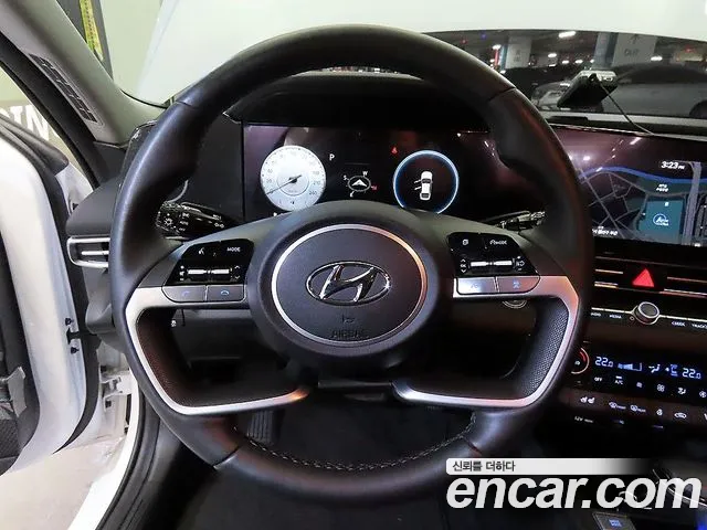 Hyundai AVANTE Новый Avante (CN7) — Фото автомобиля 8