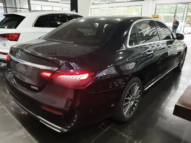 Mercedes-Benz Mercedes-Benz E-Class 2022 Facelift E 260 L — Фото автомобиля 6