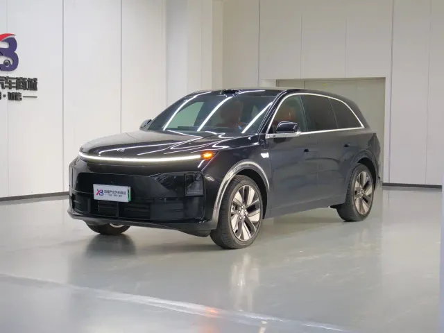 Фотография автомобиля — Li Auto L6