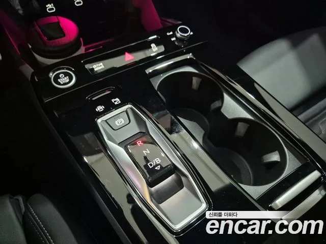 Audi A6 e-tron — Фото автомобиля 9