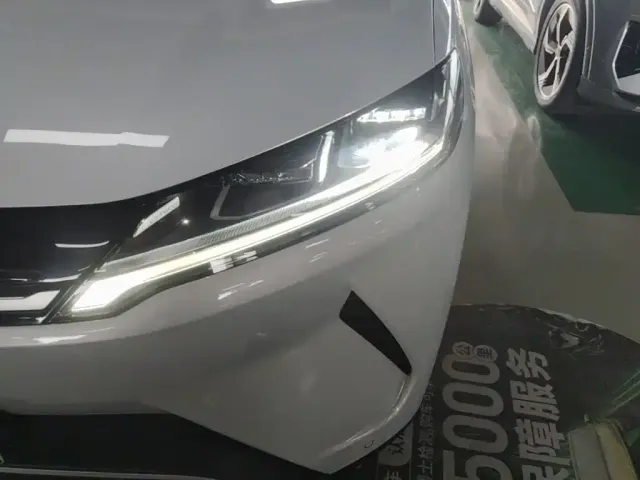 BYD Yuan UP — Фото автомобиля 23