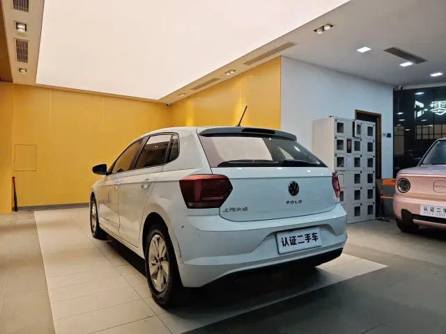Volkswagen Polo — Фото автомобиля 24