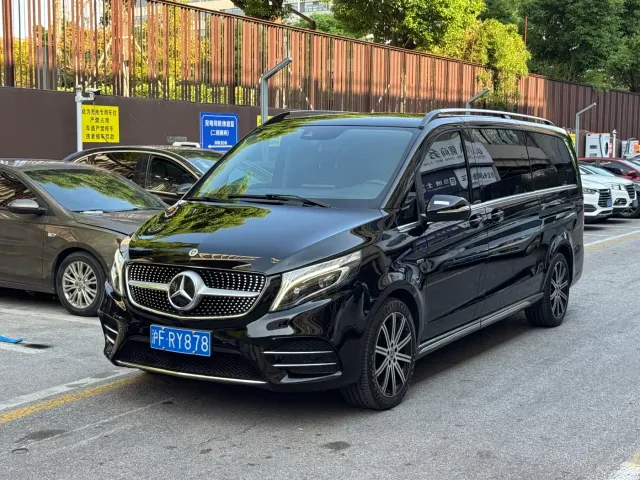 Mercedes-Benz V-Class — Фото автомобиля 2