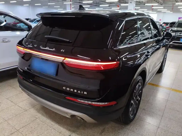 Lincoln Corsair — Фото автомобиля 6