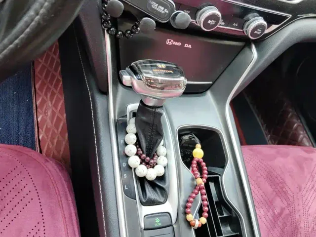 Honda Accord — Фото автомобиля 16