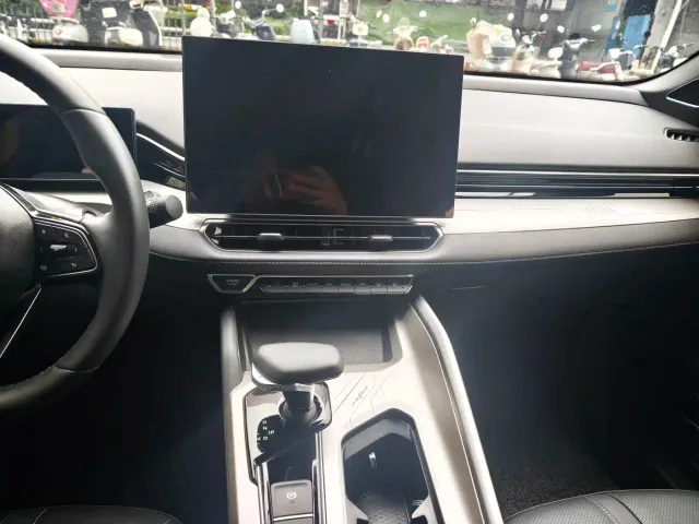 Geely Xingrui — Фото автомобиля 8