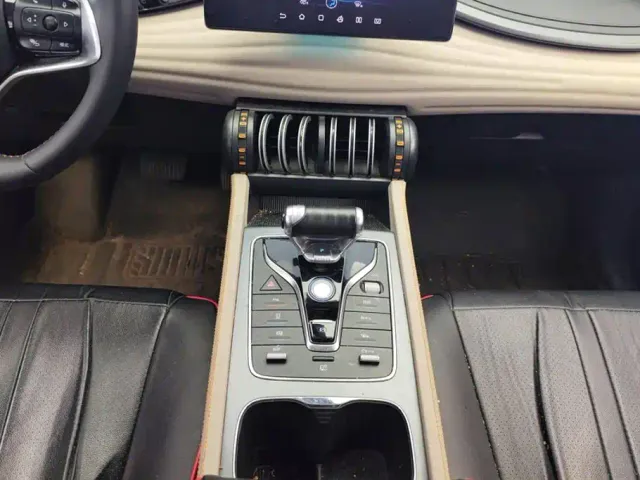 BYD Yuan PLUS — Фото автомобиля 16