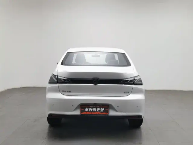 Peugeot 408 — Фото автомобиля 4