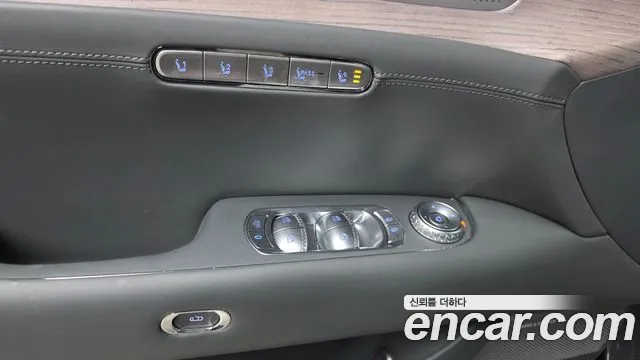 Genesis G90 Бензин 3.5 турбо AWD — Фото автомобиля 7