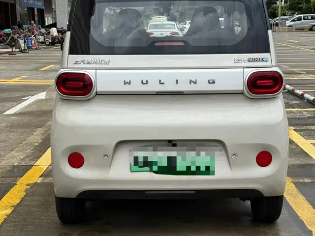 Wuling Hongguang Mini EV — Фото автомобиля 3