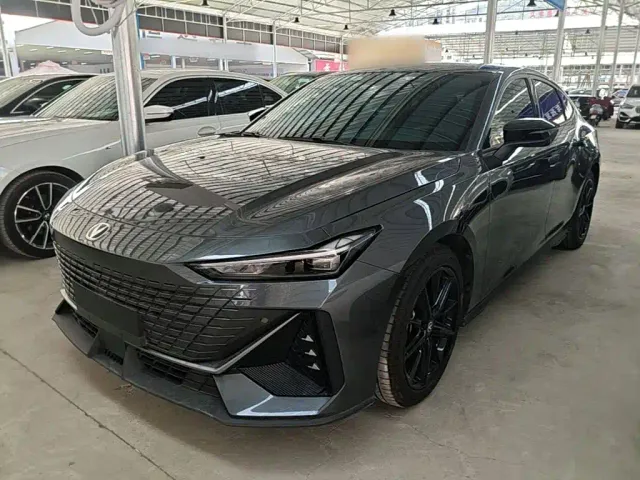 Фотография автомобиля — Changan UNI-V