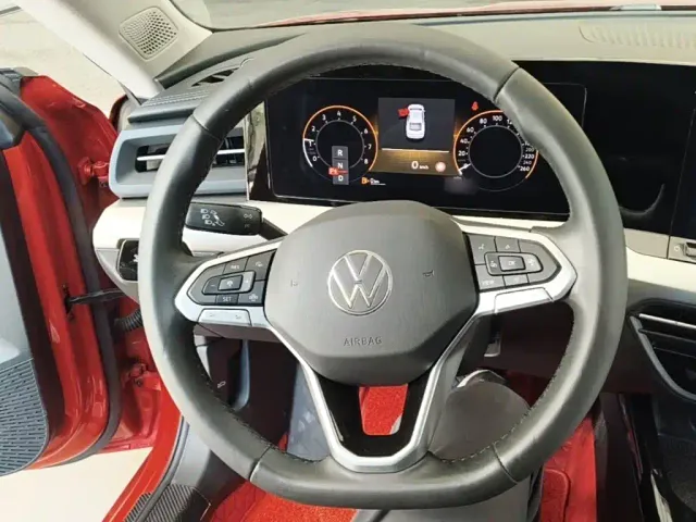 Volkswagen Lamando — Фото автомобиля 10