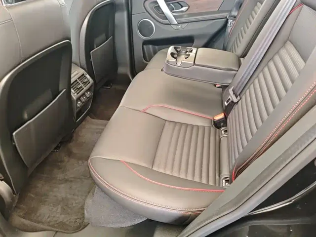 Land Rover Discovery Sport — Фото автомобиля 16