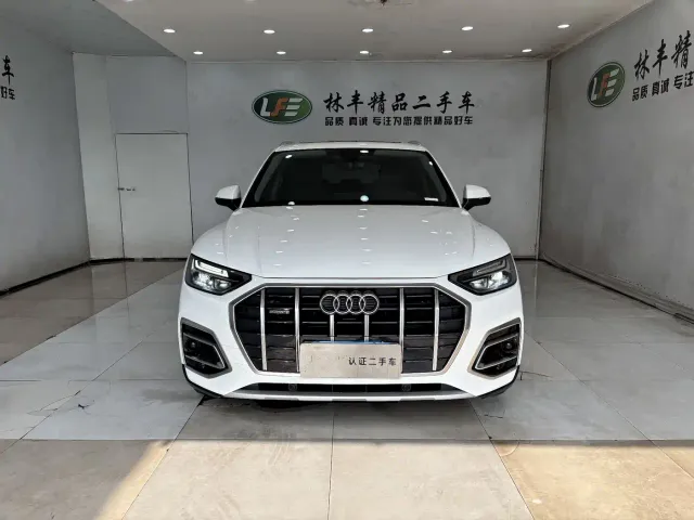 Audi Q5L — Фото автомобиля 2