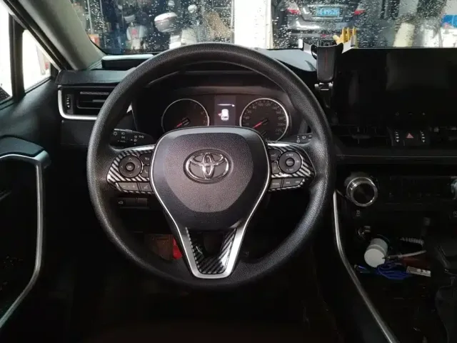 Toyota Wildlander — Фото автомобиля 15