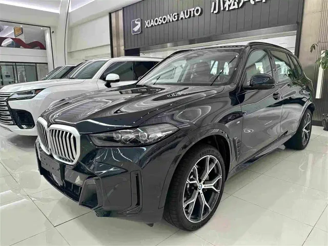 Фотография автомобиля — BMW X5