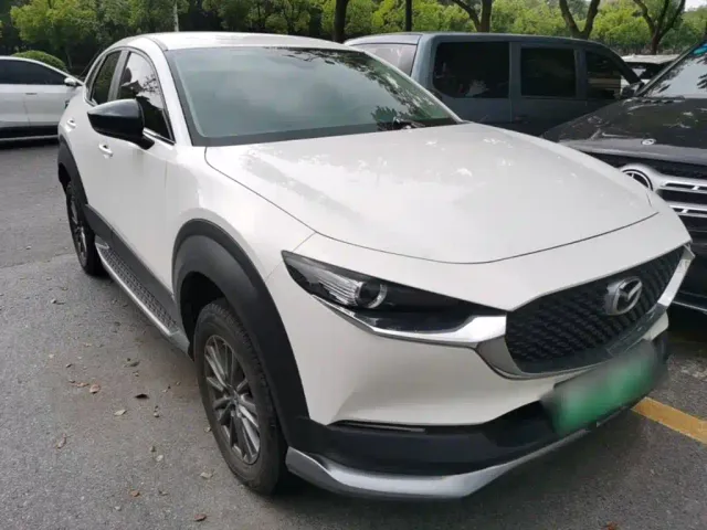 Mazda CX-30 EV — Фото автомобиля 3