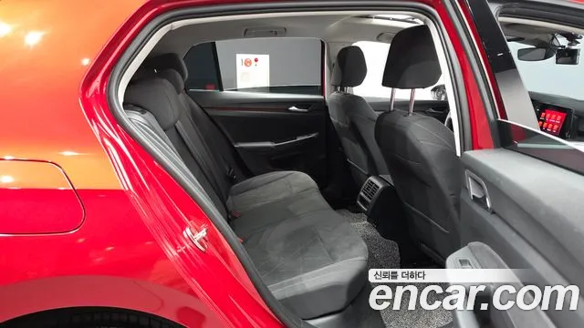 Volkswagen Golf Golf 8 поколение 2.0 TDI Prestige — Фото автомобиля 12