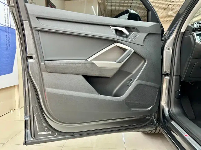 Audi Q3 — Фото автомобиля 21