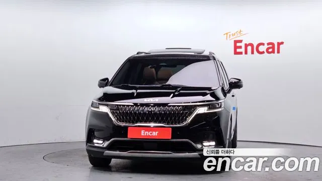 Kia Canival — Фото автомобиля 3