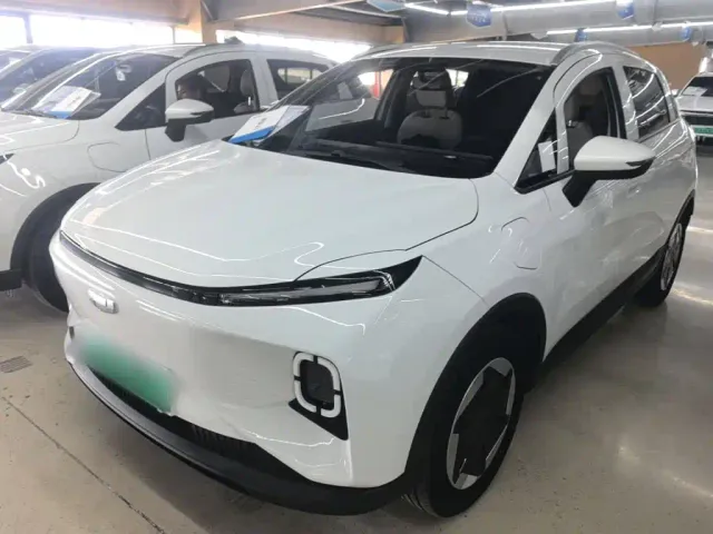 Фотография автомобиля — Geely Geometry E Firefly