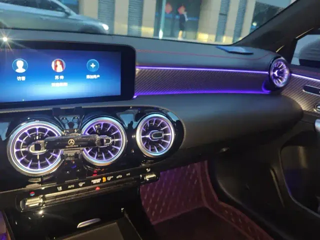 Mercedes-Benz A-Class — Фото автомобиля 13