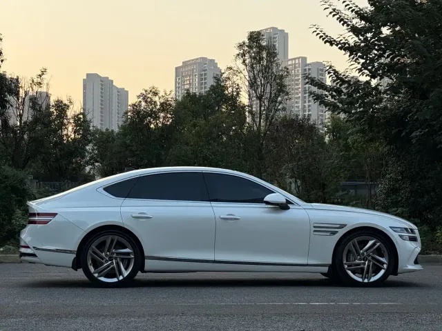 Genesis G80 — Фото автомобиля 4