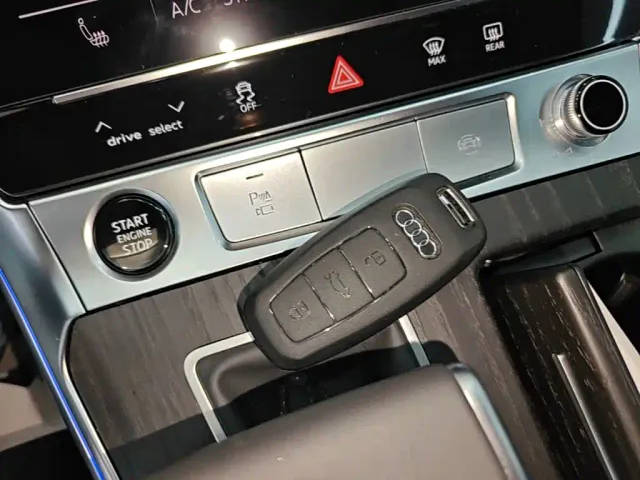 Audi A6L — Фото автомобиля 8