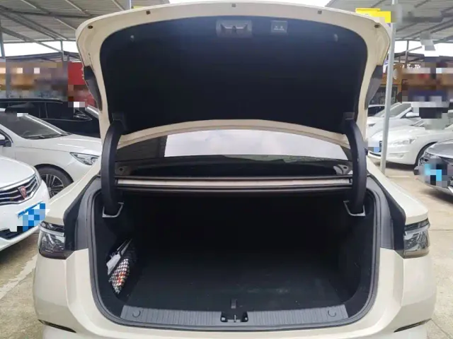 BYD Seal 07 DM-i — Фото автомобиля 18