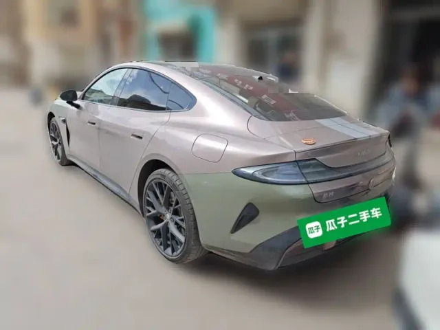 Xiaomi SU7 — Фото автомобиля 24