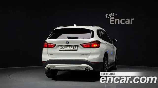 BMW X1 — Фото автомобиля 3
