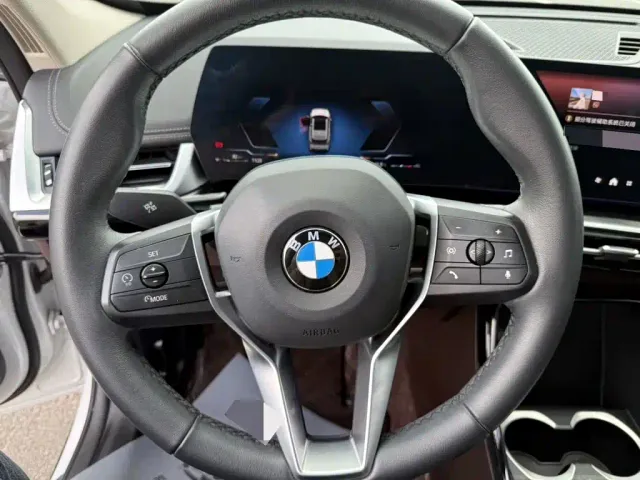 BMW X1 — Фото автомобиля 15