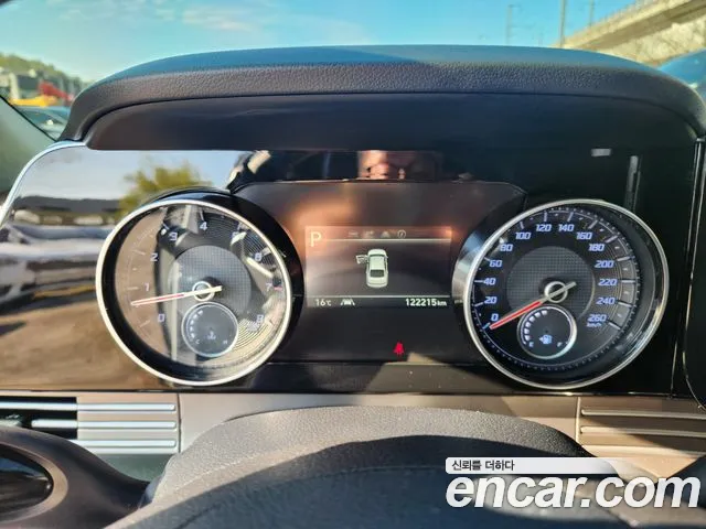 Hyundai Grandeur New — Фото автомобиля 3