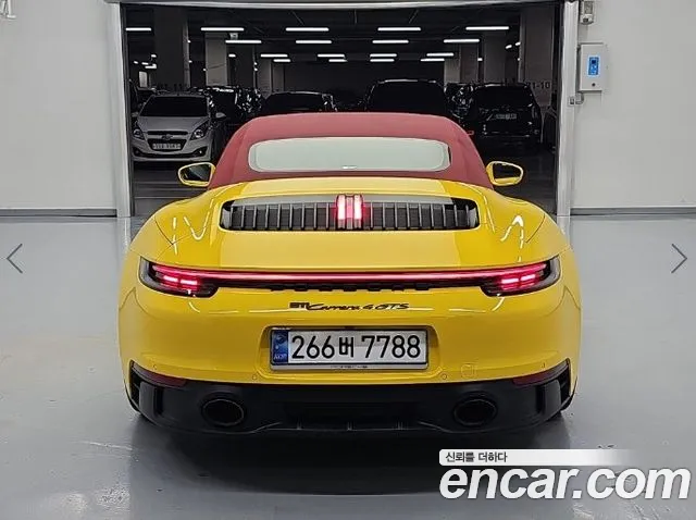 Porsche 911 992 — Фото автомобиля 3