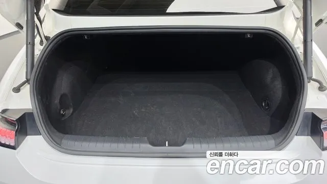 Hyundai Ioniq 6 — Фото автомобиля 28