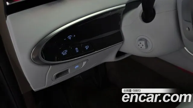 Genesis GV70 2.5T Бензин AWD — Фото автомобиля 26