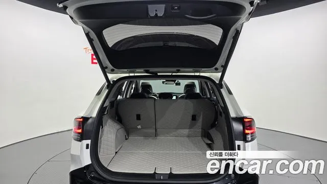 Kia Sportage Sportage 5-е поколение Бензин 1.6 турбо 2WD — Фото автомобиля 16