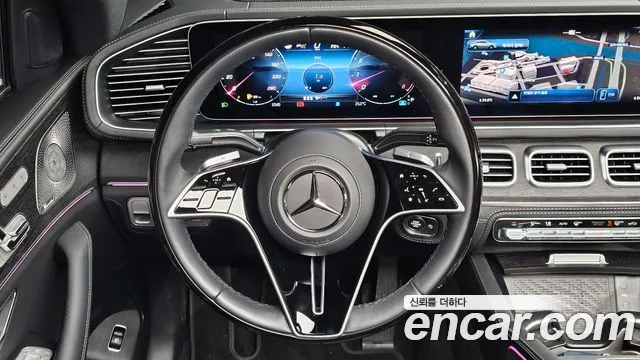 Mercedes-Benz GLE-Class — Фото автомобиля 13