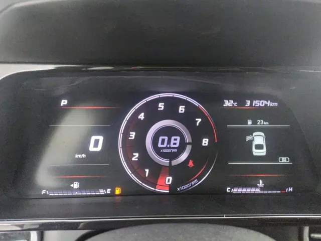 Hyundai Elantra — Фото автомобиля 14