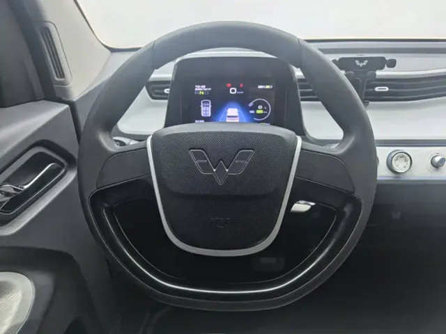 Wuling Hongguang Mini EV — Фото автомобиля 8
