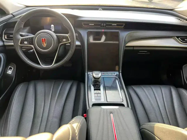 Hongqi H5 — Фото автомобиля 9