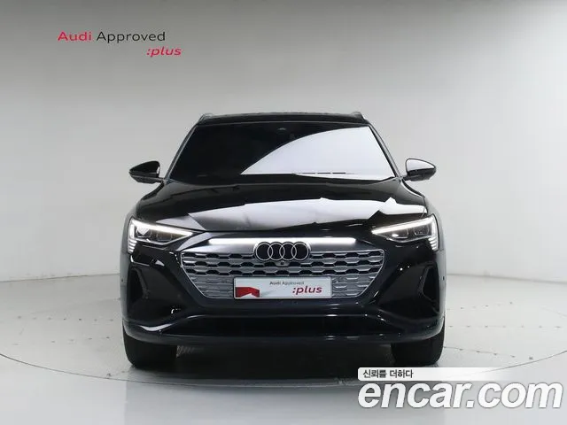 Audi Q8 e-tron — Фото автомобиля 2