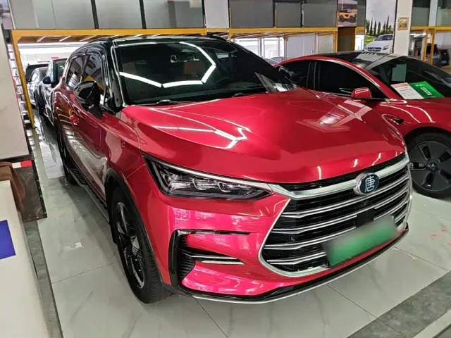 BYD Tang — Фото автомобиля 3