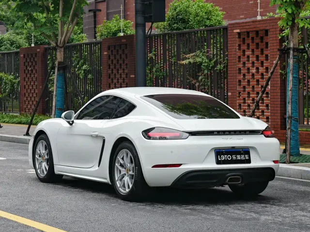 Porsche 718 — Фото автомобиля 5